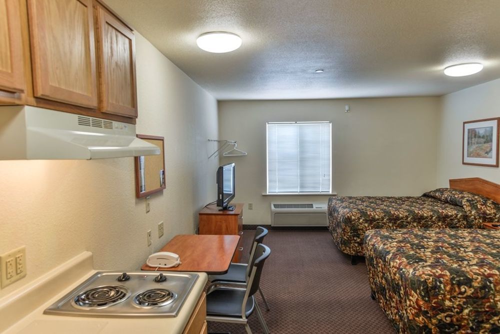 Woodspring Suites Houston I-45 Airtex Westfield Room photo